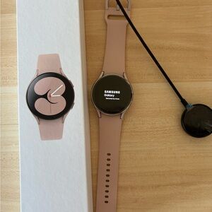Samsung Smartwatch - Elegant Pink